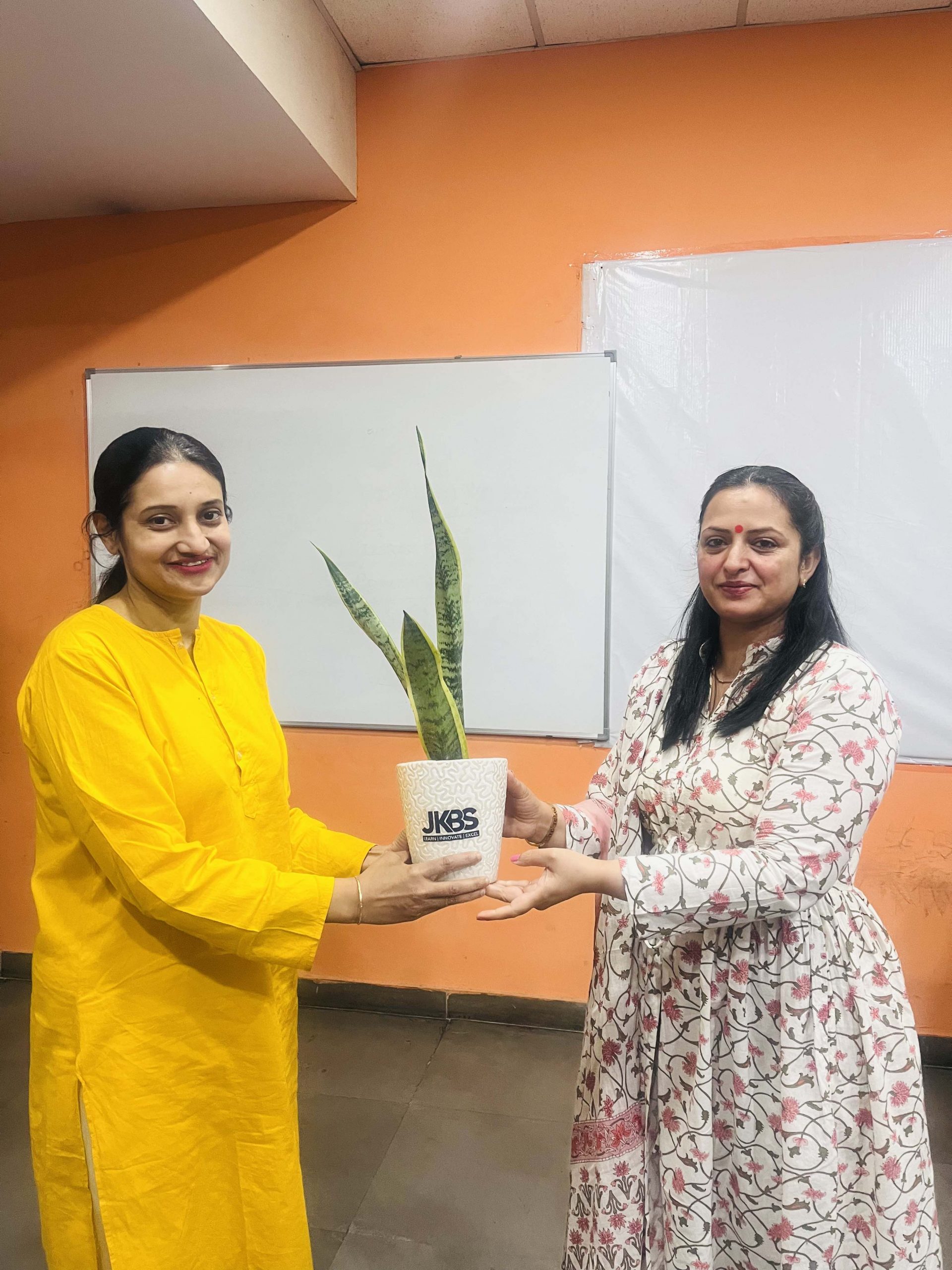 Charting the Course for Women’s Financial Independence: Insights from JKBS’s Leadership Talk with Ms. Anuradha Sastry