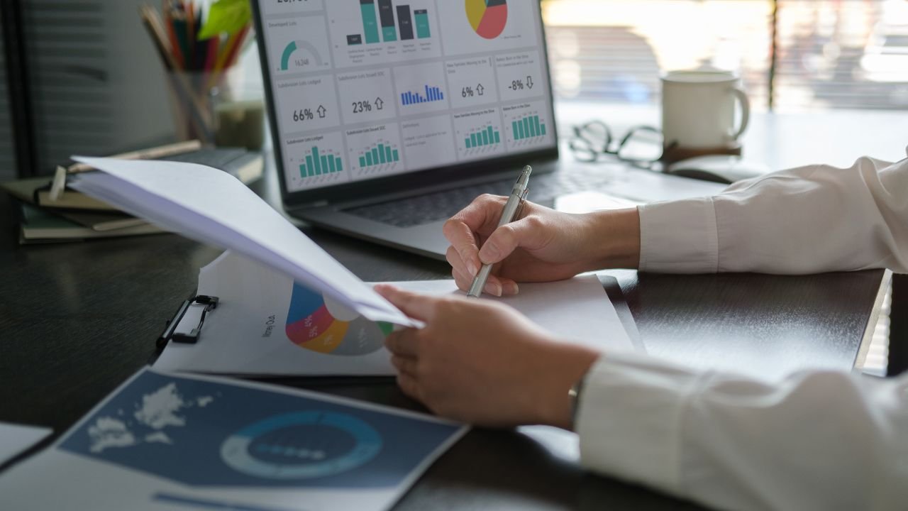 Top Reasons to Choose JKBS for Your BBA Journey