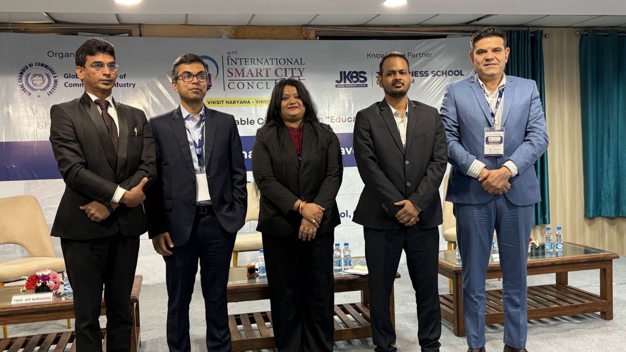 Redefining Mobility: Driving the Future of Urban Transport & Aviation Redefining Mobility: Driving the Future of Urban Transport & Aviation