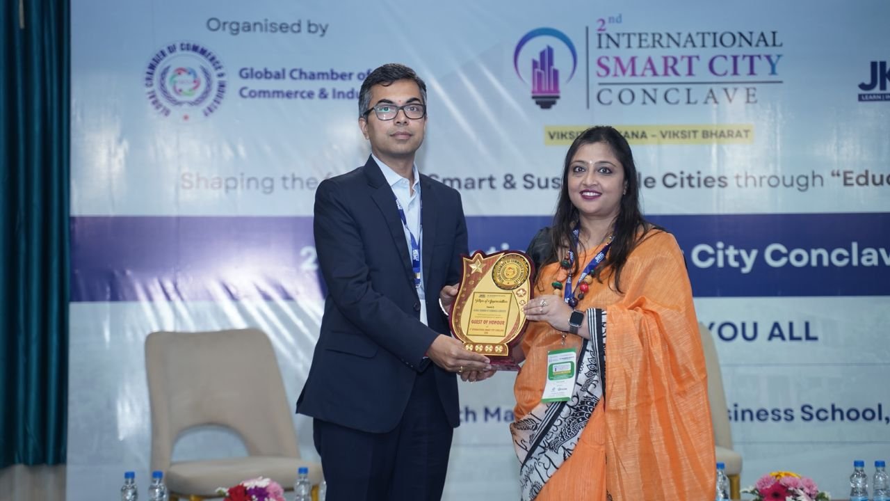 Redefining Mobility: Driving the Future of Urban Transport & Aviation Redefining Mobility: Driving the Future of Urban Transport & Aviation