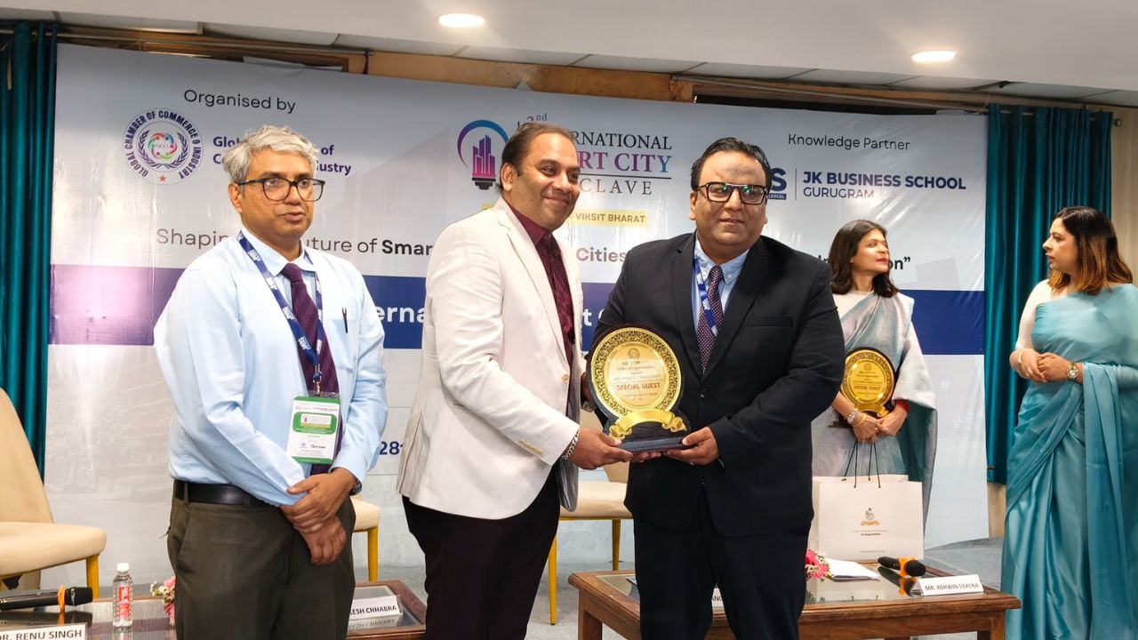 Digital Transformation: Unlocking New Growth Frontiers Digital Transformation: Unlocking New Growth Frontiers