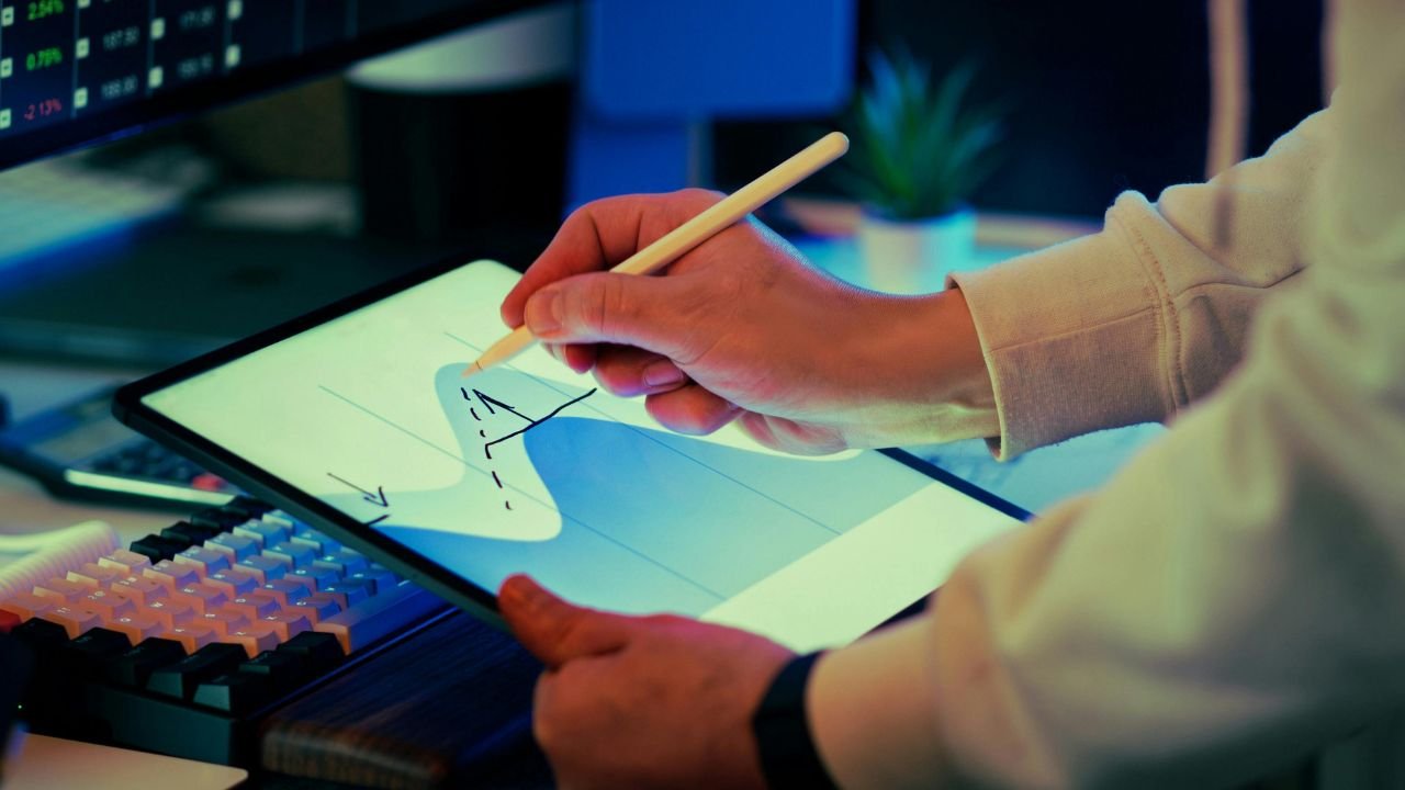 Is PGDM in Business Analytics a Good Career Option in 2026